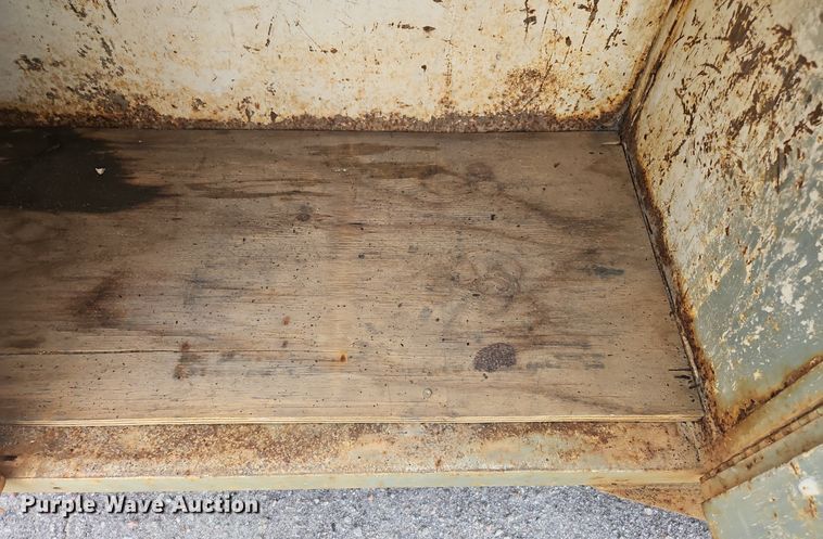 image for item NZ9125 2013 Hino 268 flatbed truck