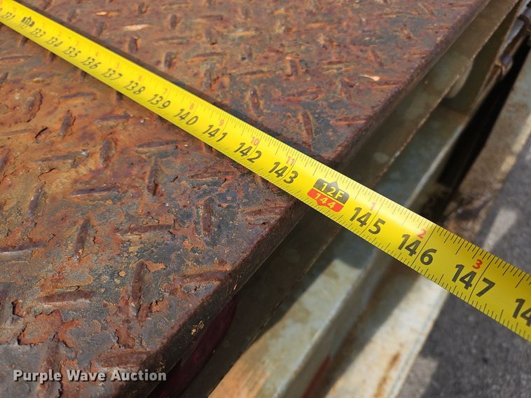 image for item NZ9125 2013 Hino 268 flatbed truck