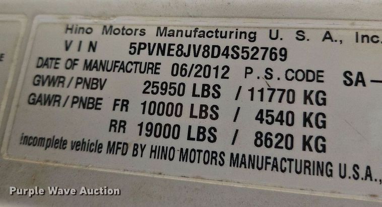 image for item NZ9125 2013 Hino 268 flatbed truck