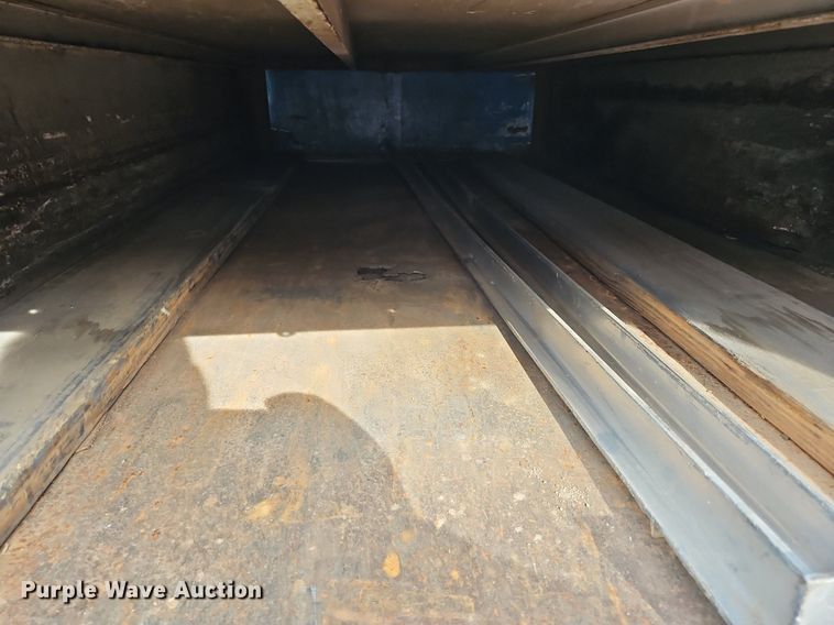 image for item NZ9127 2014 Hino 268 flatbed truck