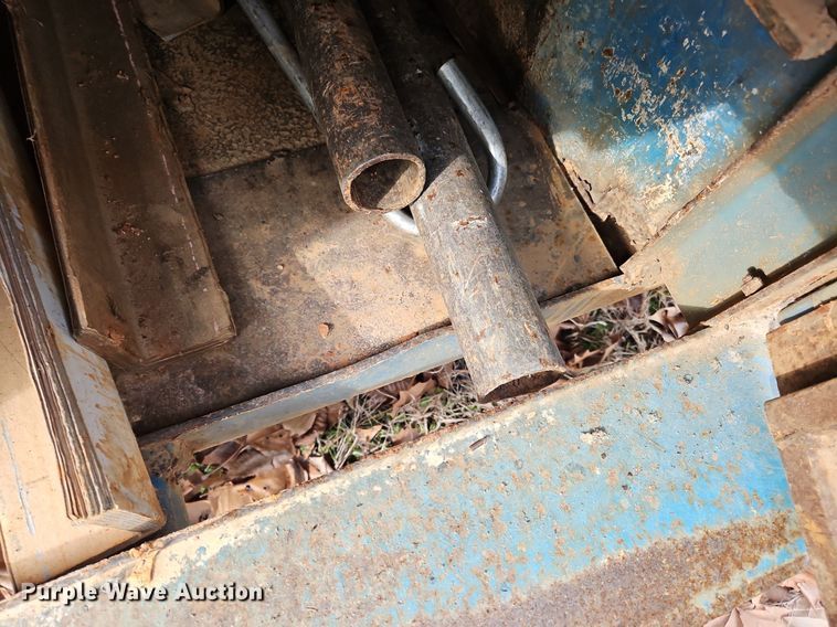 image for item NZ9127 2014 Hino 268 flatbed truck