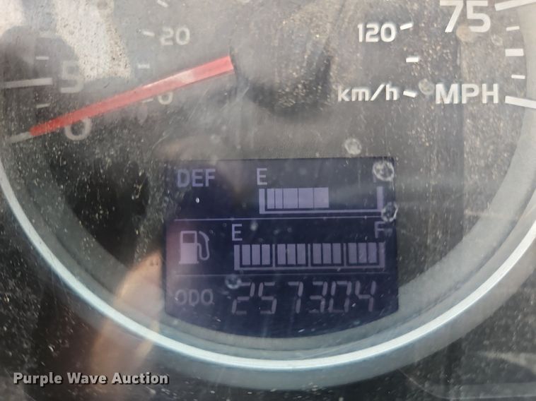 image for item NZ9127 2014 Hino 268 flatbed truck