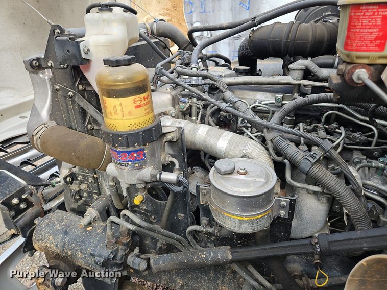 image for item NZ9127 2014 Hino 268 flatbed truck