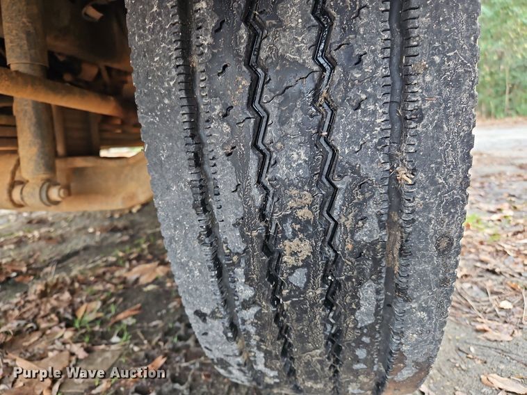 image for item NZ9127 2014 Hino 268 flatbed truck