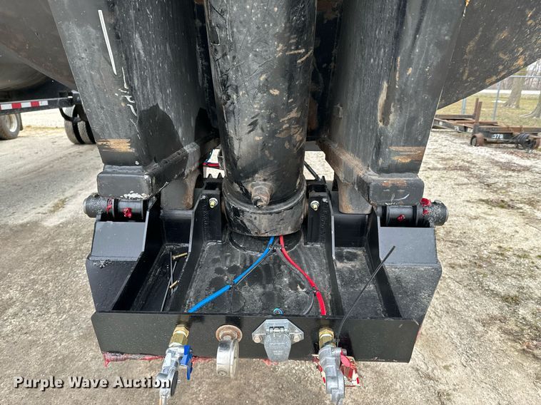 image for item OD9931 2012 Superior end dump trailer