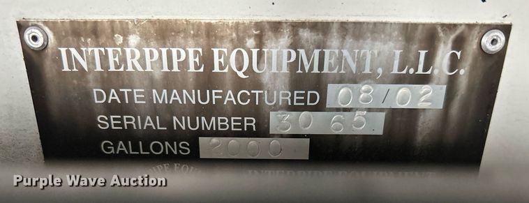 image for item OI9522 2002 Chevrolet  T6500 water truck