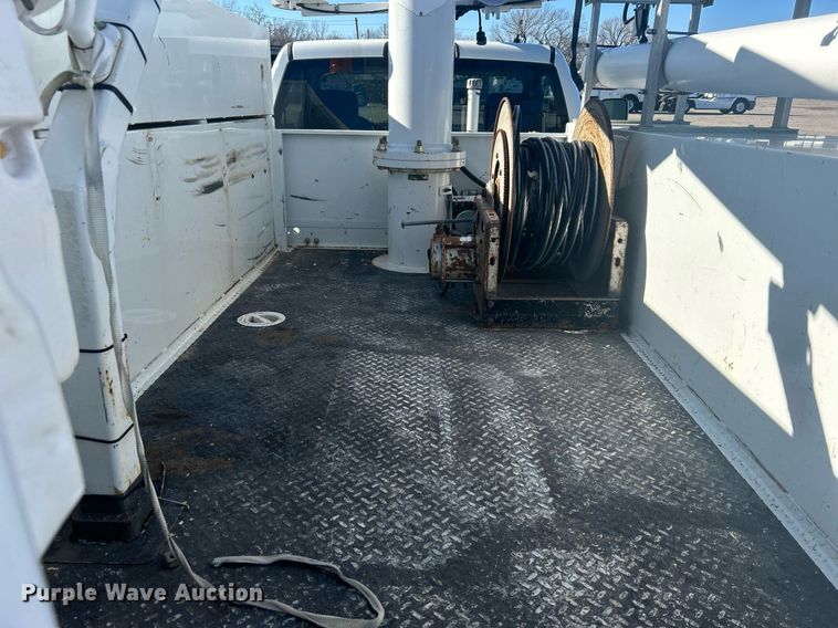 image for item OI9532 2014 Dodge Ram 5500HD bucket truck