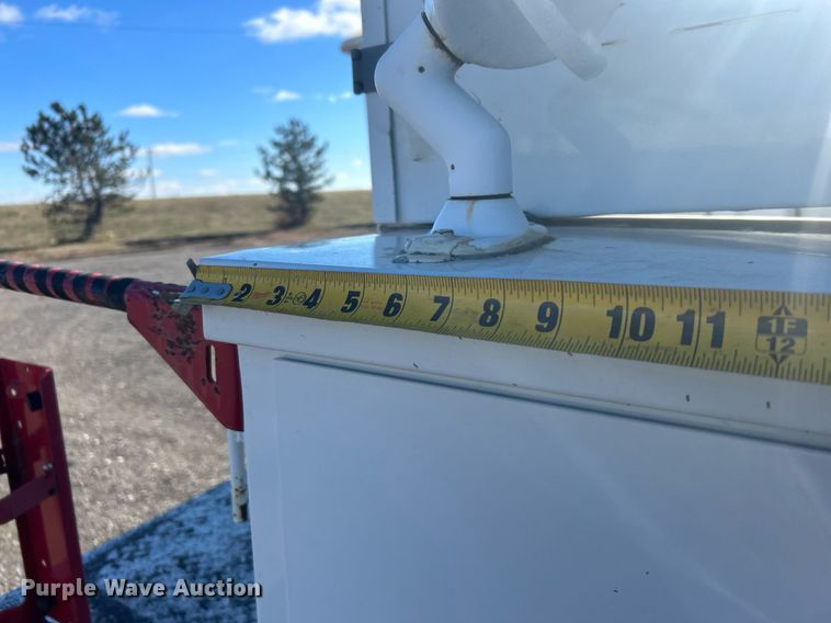 image for item OI9532 2014 Dodge Ram 5500HD bucket truck