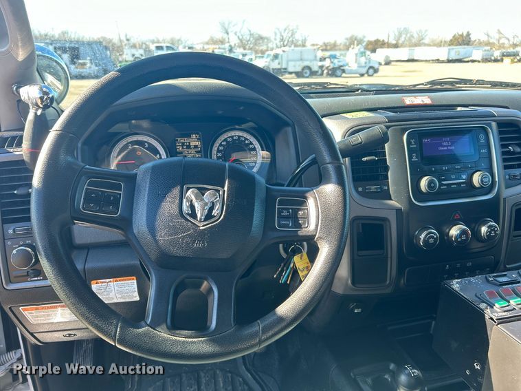 image for item OI9532 2014 Dodge Ram 5500HD bucket truck