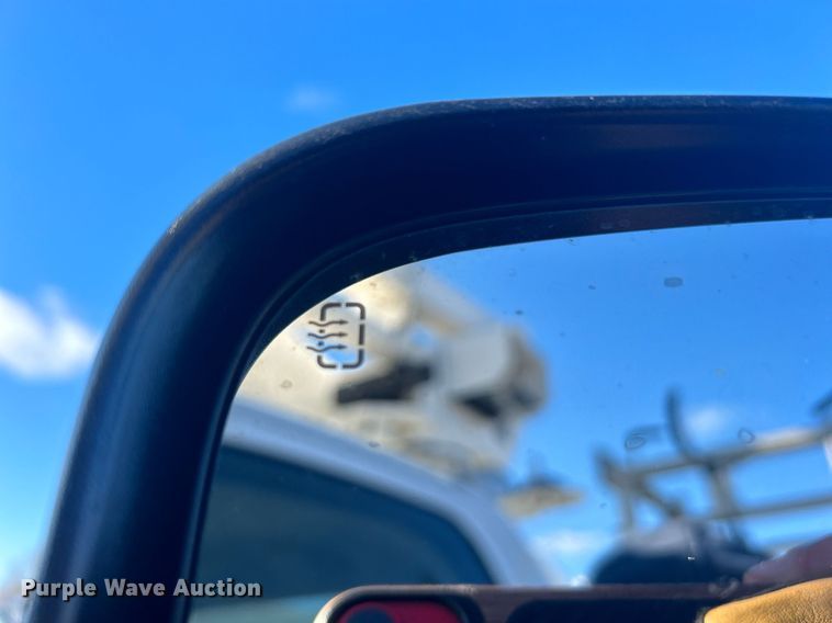 image for item OI9532 2014 Dodge Ram 5500HD bucket truck