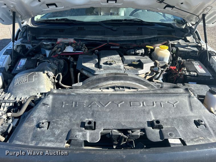 image for item OI9532 2014 Dodge Ram 5500HD bucket truck