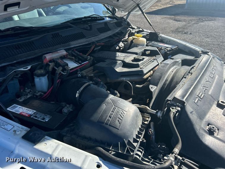 image for item OI9532 2014 Dodge Ram 5500HD bucket truck