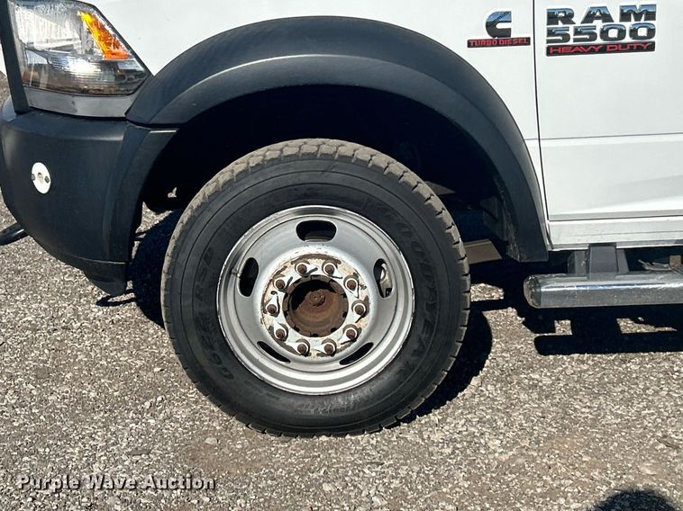 image for item OI9532 2014 Dodge Ram 5500HD bucket truck