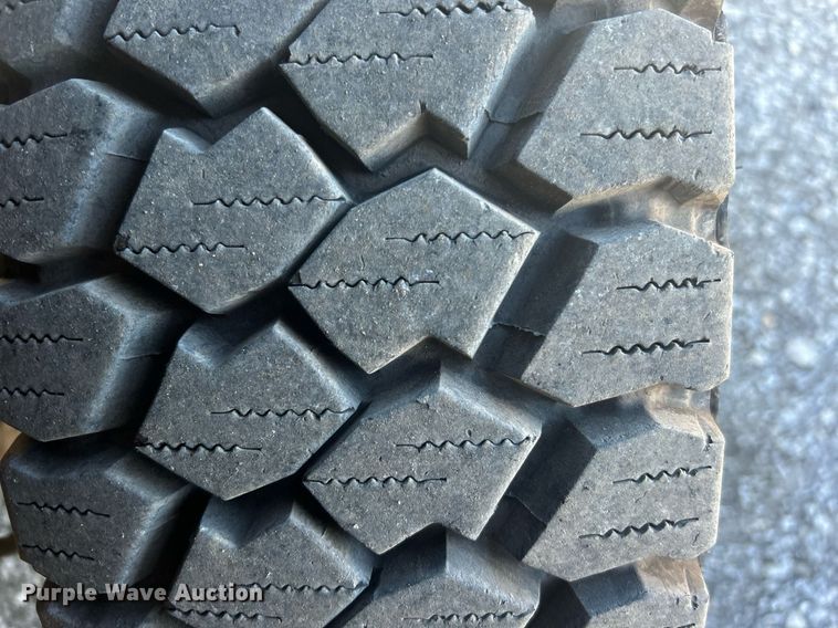 image for item OI9532 2014 Dodge Ram 5500HD bucket truck