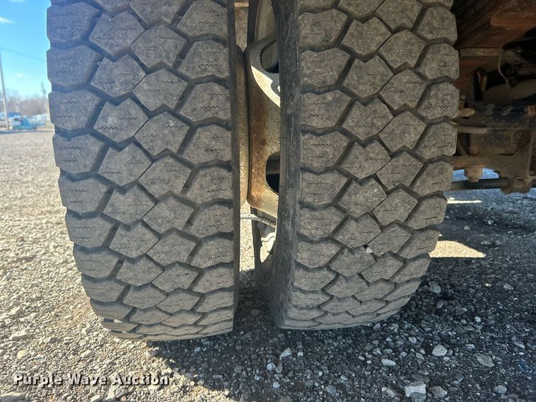 image for item OI9532 2014 Dodge Ram 5500HD bucket truck