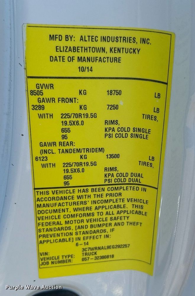 image for item OI9532 2014 Dodge Ram 5500HD bucket truck