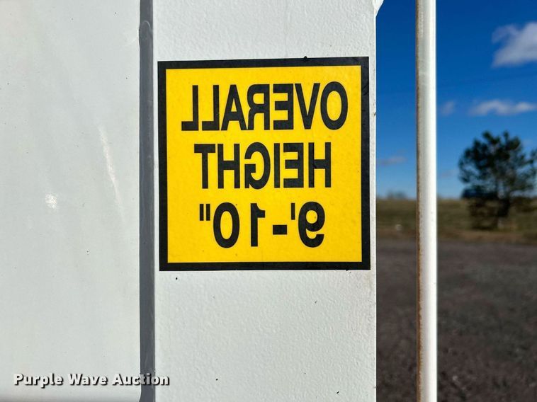 image for item OI9537 2013 Ford F650 Super Duty dump truck