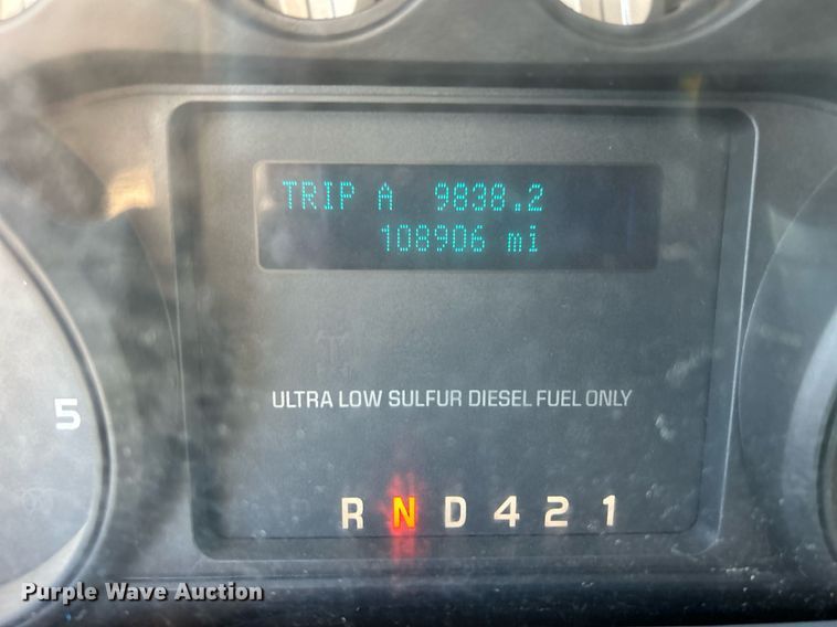 image for item OI9537 2013 Ford F650 Super Duty dump truck