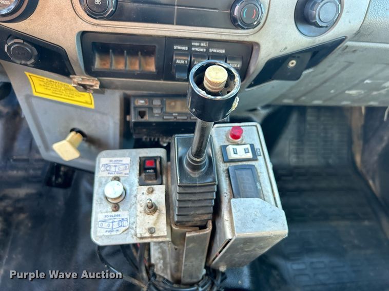 image for item OI9537 2013 Ford F650 Super Duty dump truck