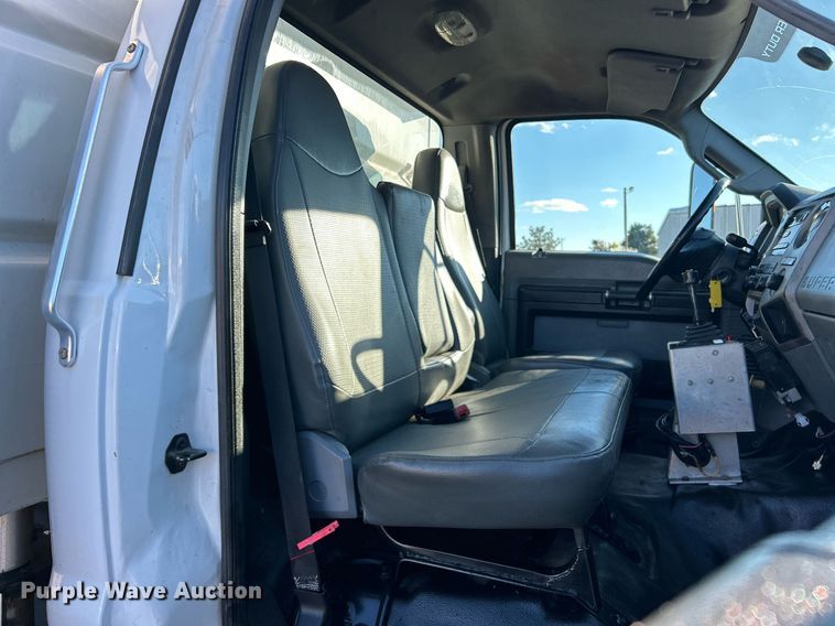 image for item OI9537 2013 Ford F650 Super Duty dump truck