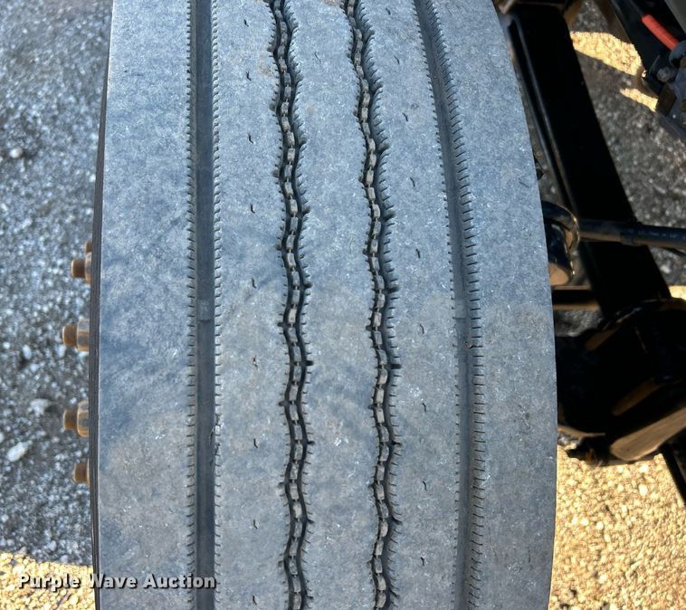 image for item OI9537 2013 Ford F650 Super Duty dump truck