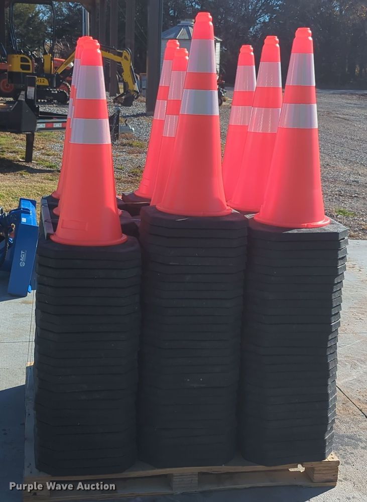 image for item OL9193 (250) AGT Industrial traffic cones