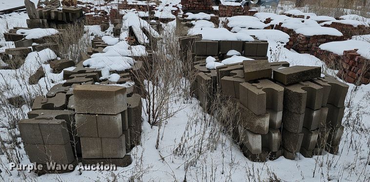 image for item DK0506 Building/Landscaping materials