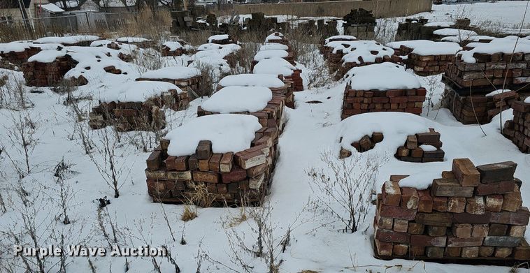 image for item DK0506 Building/Landscaping materials