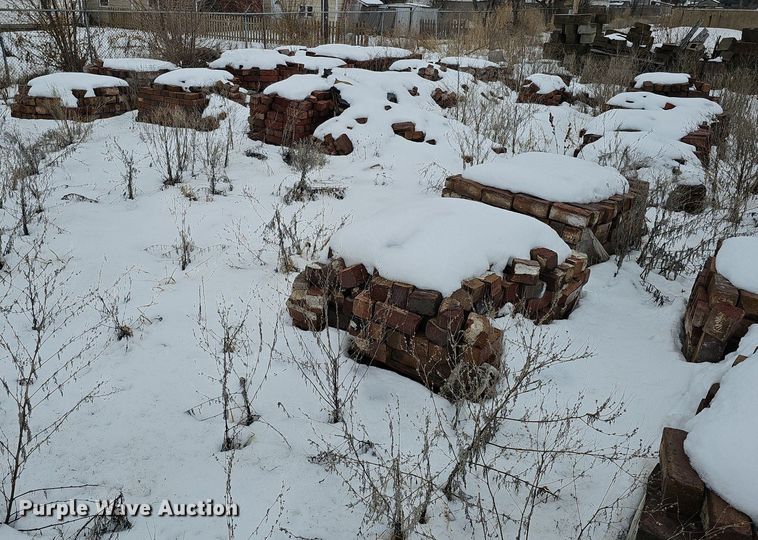 image for item DK0506 Building/Landscaping materials