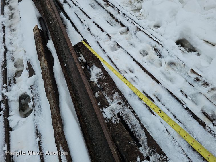 image for item DK0506 Building/Landscaping materials