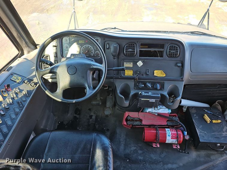 image for item DK0512 2008 Thomas Built Saf-T-Liner C2 school bus