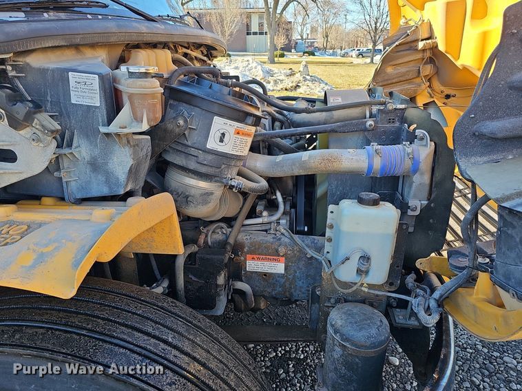 image for item DK0512 2008 Thomas Built Saf-T-Liner C2 school bus