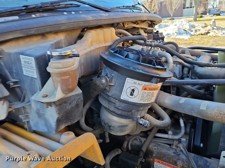 image for item DK0512 2008 Thomas Built Saf-T-Liner C2 school bus