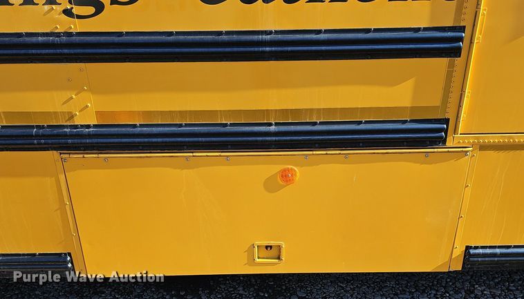 image for item DK0513 2007 Thomas Built Saf-T-Liner HDX school bus