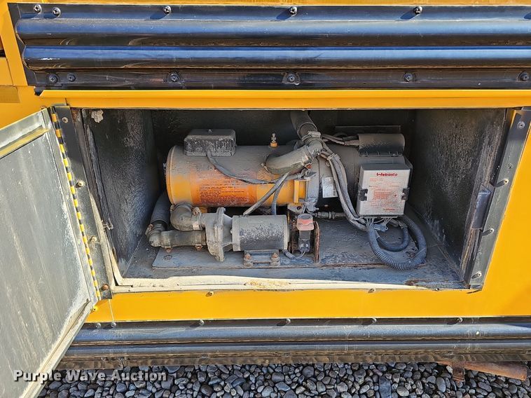 image for item DK0513 2007 Thomas Built Saf-T-Liner HDX school bus