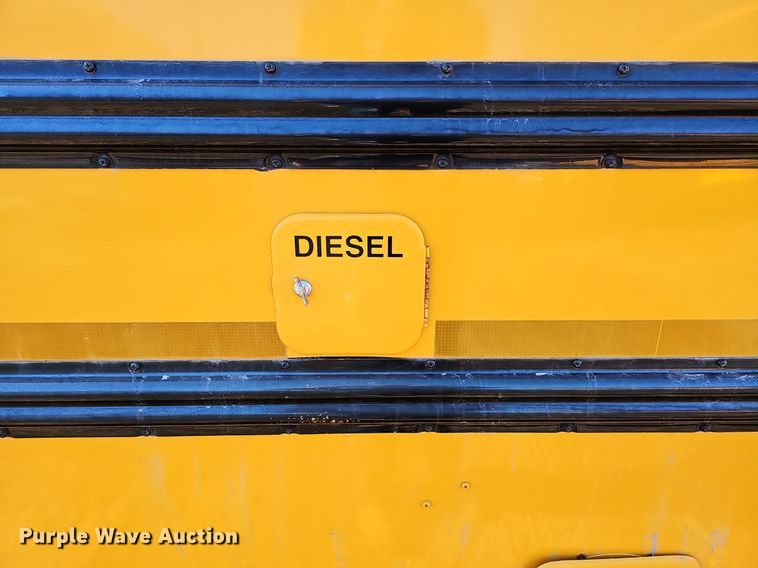 image for item DK0513 2007 Thomas Built Saf-T-Liner HDX school bus