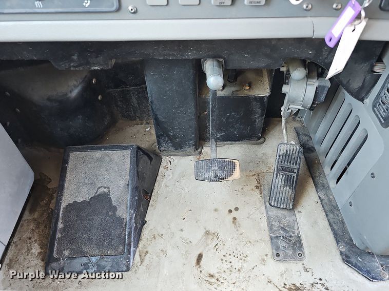 image for item DK0513 2007 Thomas Built Saf-T-Liner HDX school bus