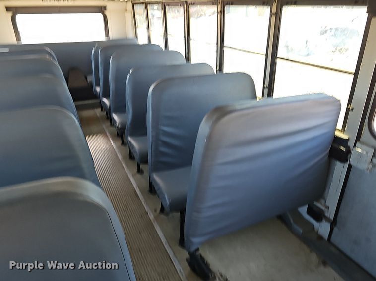 image for item DK0513 2007 Thomas Built Saf-T-Liner HDX school bus