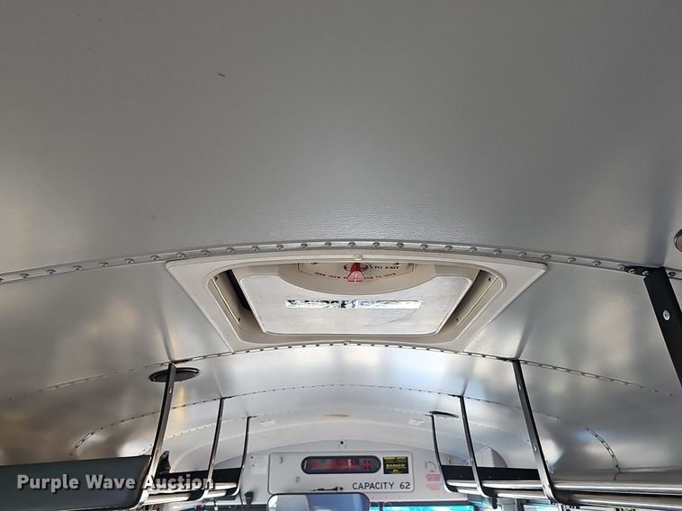 image for item DK0513 2007 Thomas Built Saf-T-Liner HDX school bus