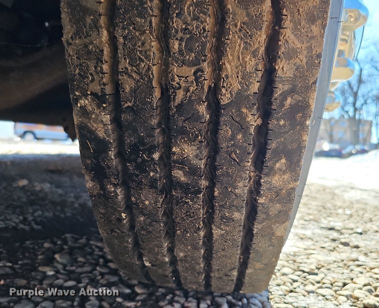 image for item DK0513 2007 Thomas Built Saf-T-Liner HDX school bus