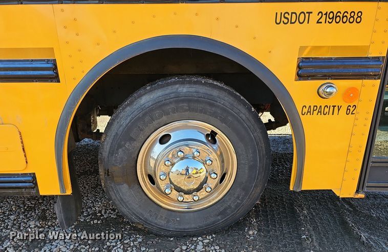 image for item DK0513 2007 Thomas Built Saf-T-Liner HDX school bus
