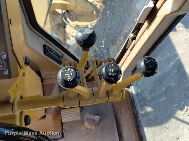 image for item DK8989 1995 Caterpillar  140G VHP motor grader