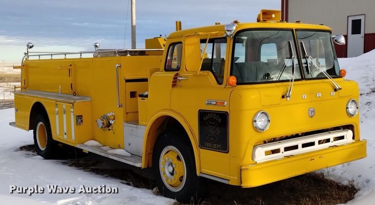 image for item DK8990 1971 Ford 900 pumper fire truck
