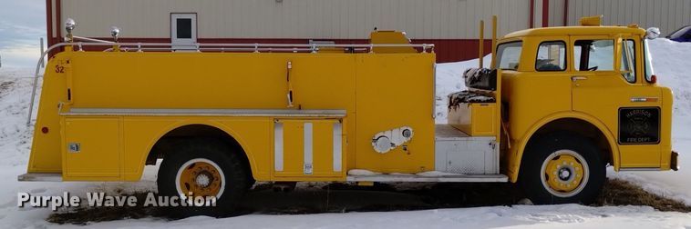 image for item DK8990 1971 Ford 900 pumper fire truck