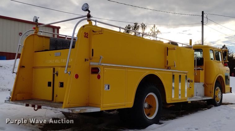 image for item DK8990 1971 Ford 900 pumper fire truck