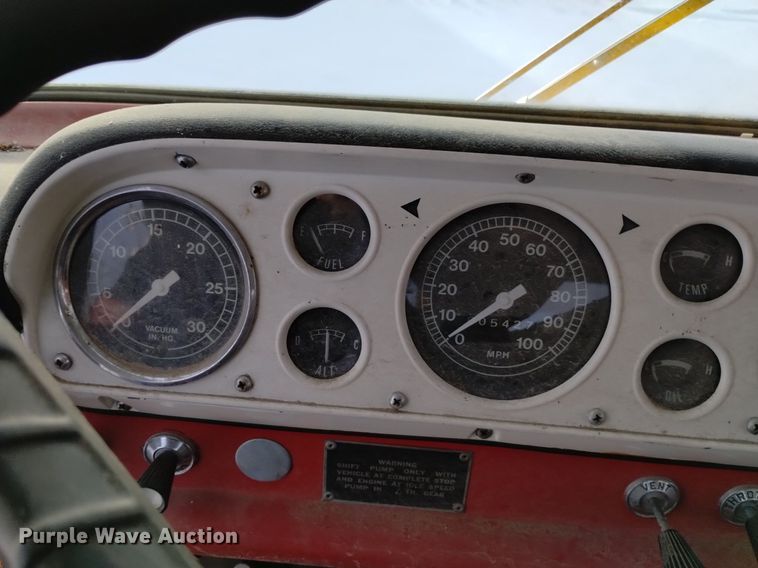 image for item DK8990 1971 Ford 900 pumper fire truck