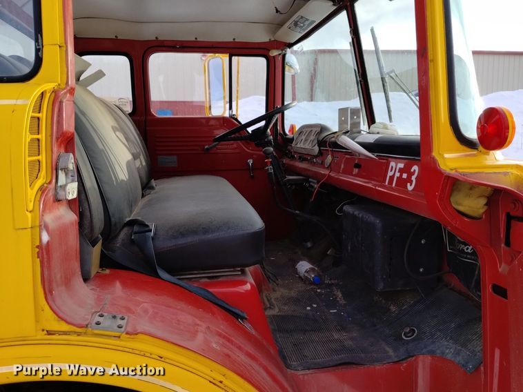 image for item DK8990 1971 Ford 900 pumper fire truck