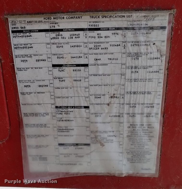 image for item DK8990 1971 Ford 900 pumper fire truck