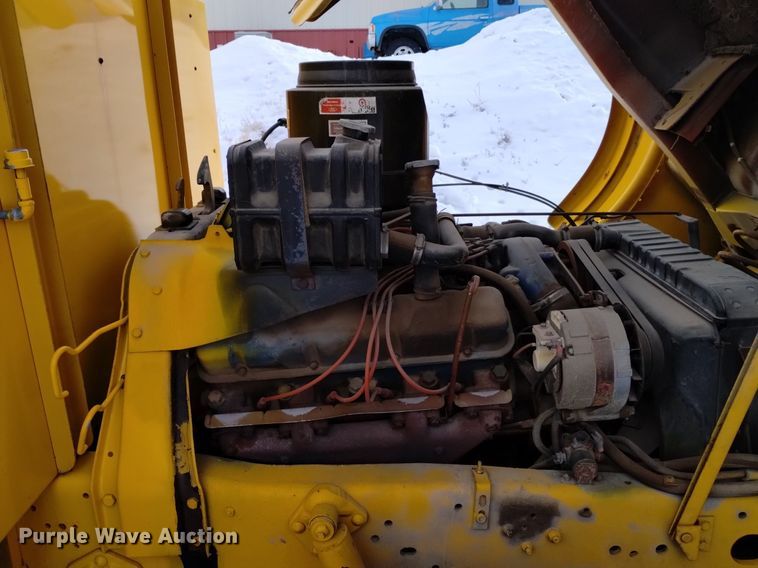 image for item DK8990 1971 Ford 900 pumper fire truck