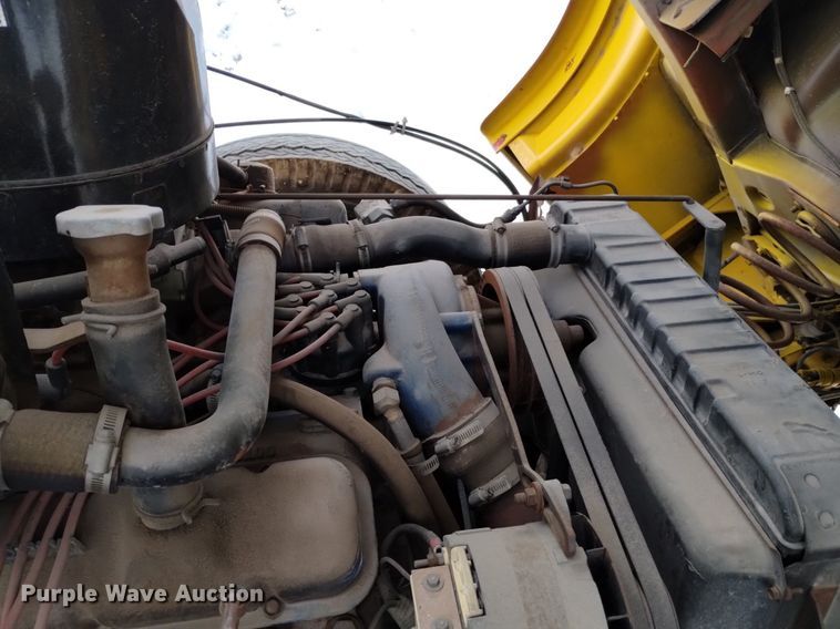 image for item DK8990 1971 Ford 900 pumper fire truck